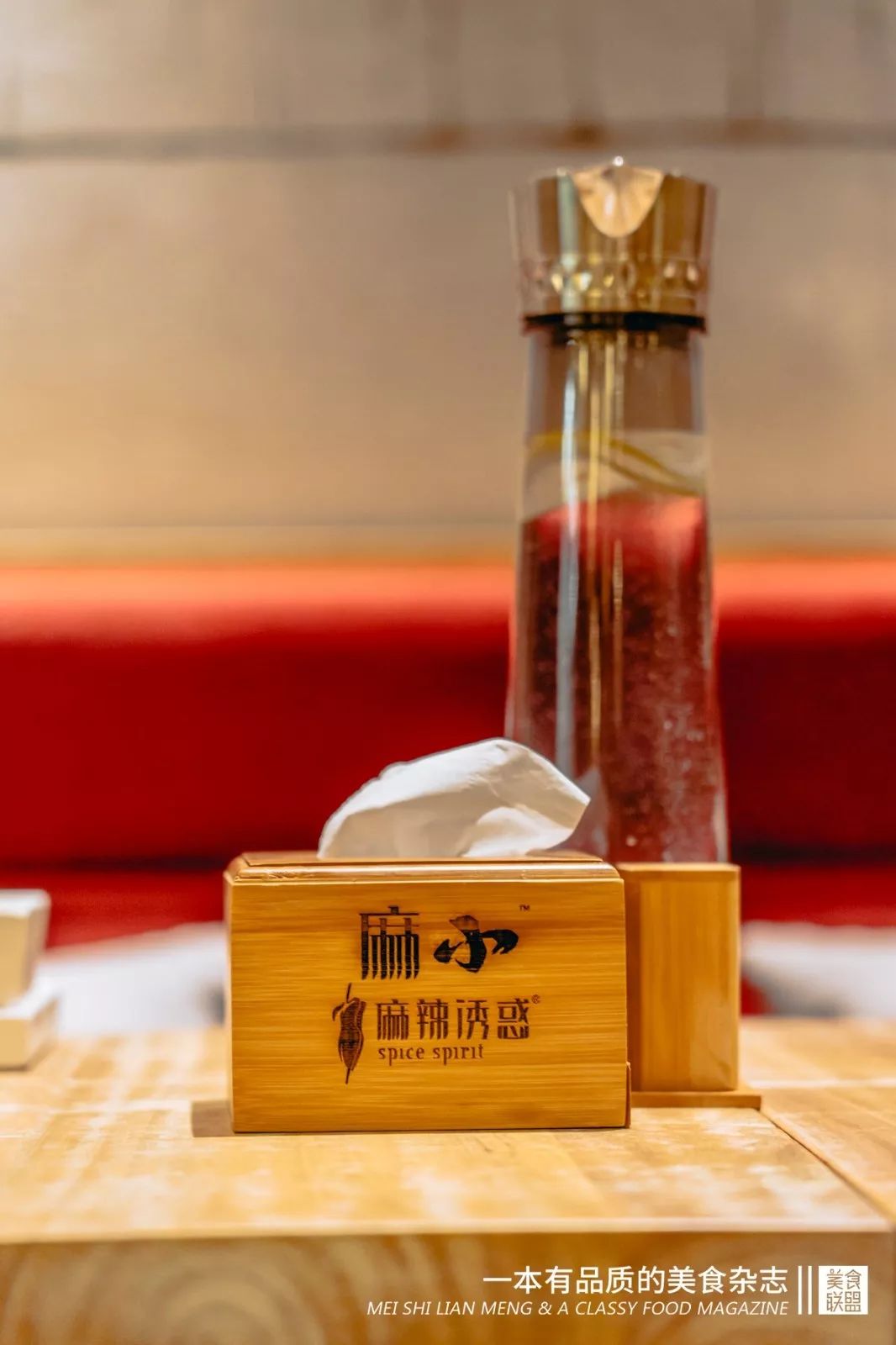 凌晨5点从尼罗河空运到昆明的小龙吓店，居然在卖ysl口红，只要28