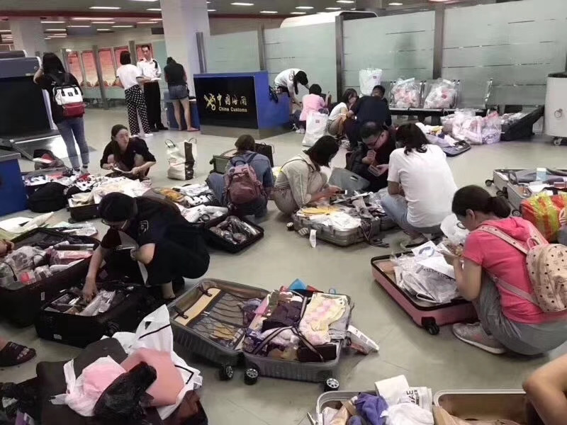 哪怕你不是代购，帮亲友带礼物也很有可能被缴税，通通彻查！