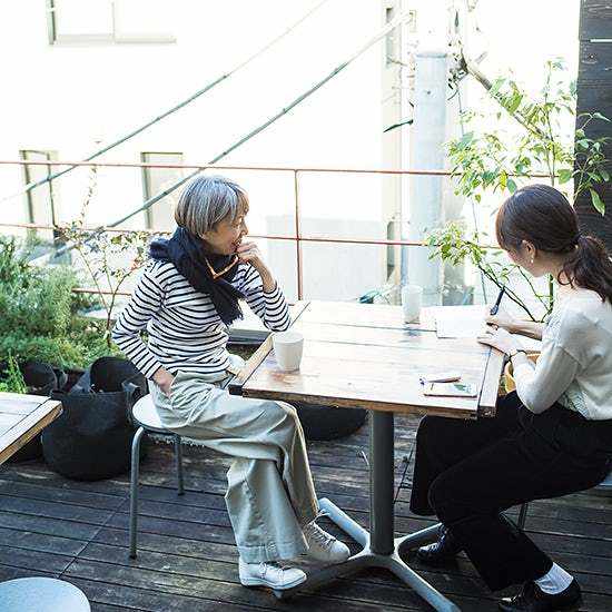 年过60的巴黎奶奶穿搭高级又优雅,最美日本奶奶穿搭