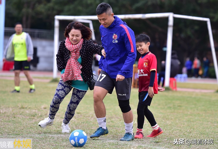这群中学生做梦都没想到21年后母校105年校庆日能这样过