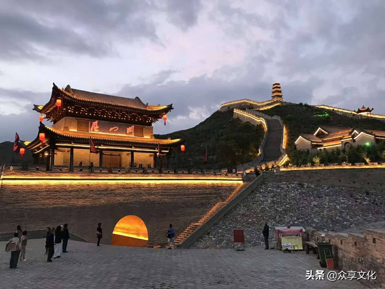 天下最高的山是哪一座,中国最好玩的山是哪座山