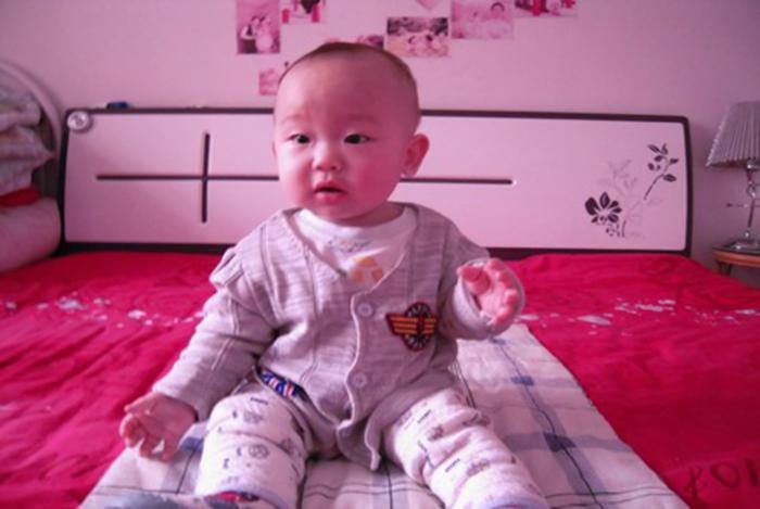 孩子买鞋买正好的还是大一号的,孩子买鞋大一指好吗