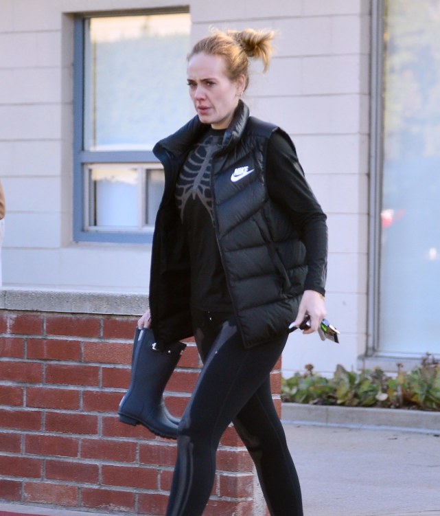 阿黛尔减肥后首次公开露面,阿黛尔非裔男友