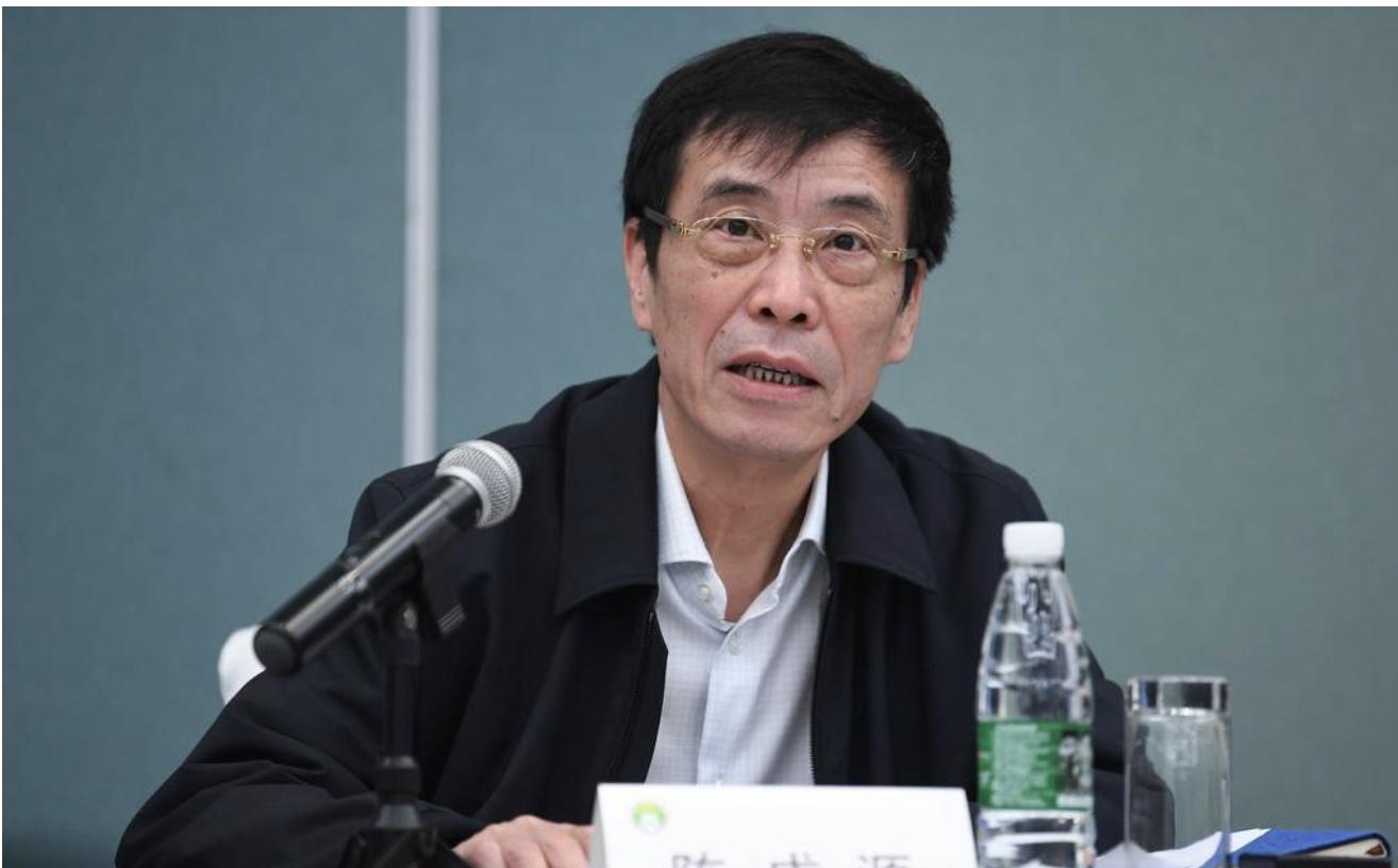 拼了！陈戌源组织战高温足球赛，最高温45度，成国足头号劲敌