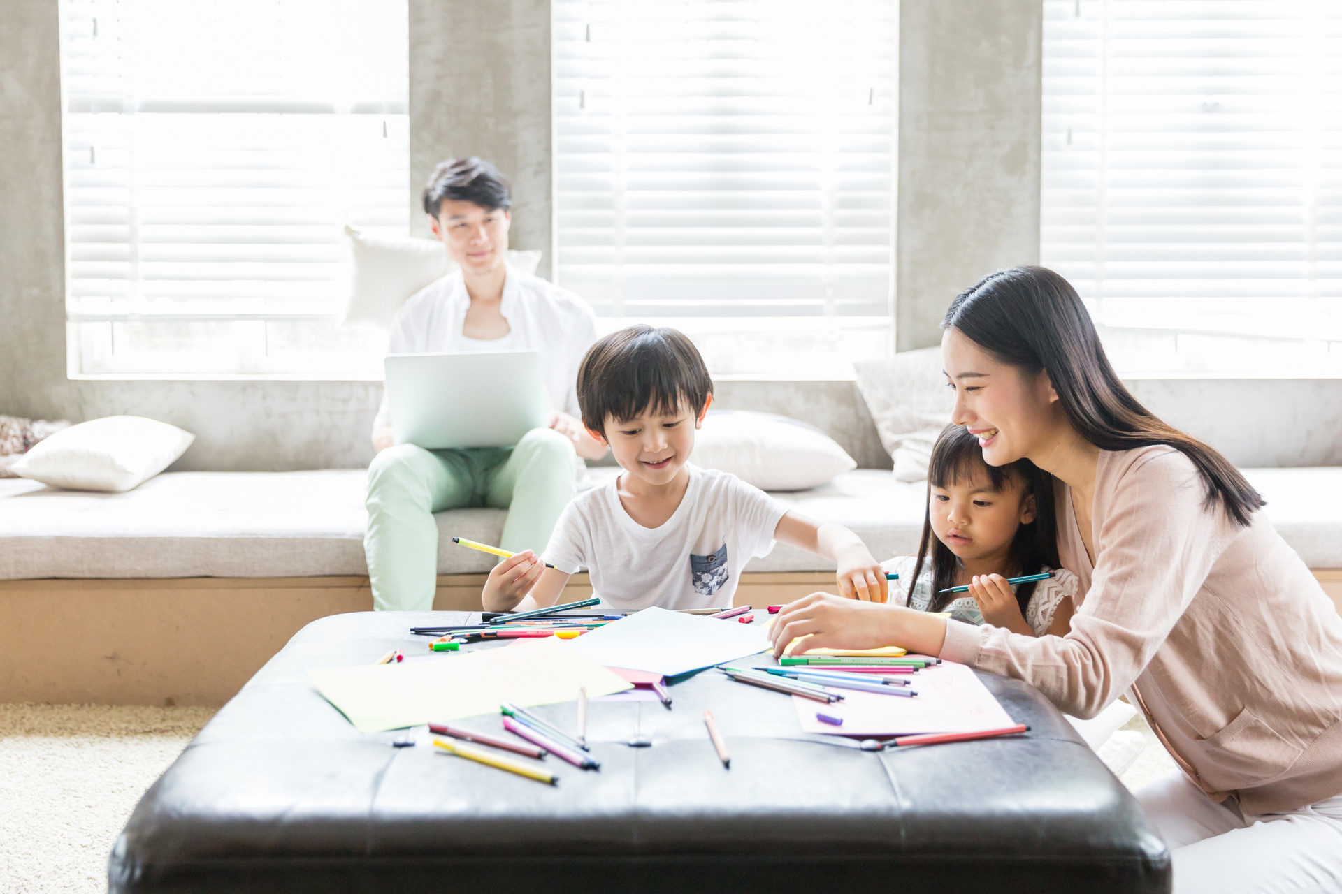 孩子三岁父母该怎么教育,怎样促进1岁多孩子大脑发育