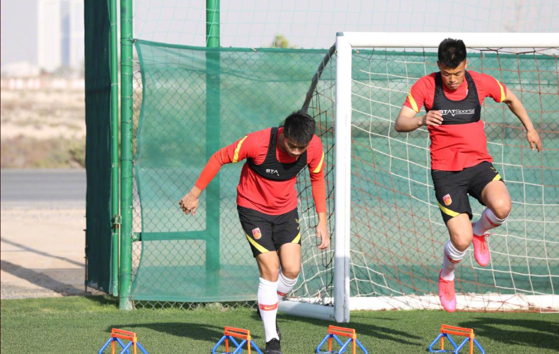 蒿俊闵国足,蒿俊闵艾克森手球