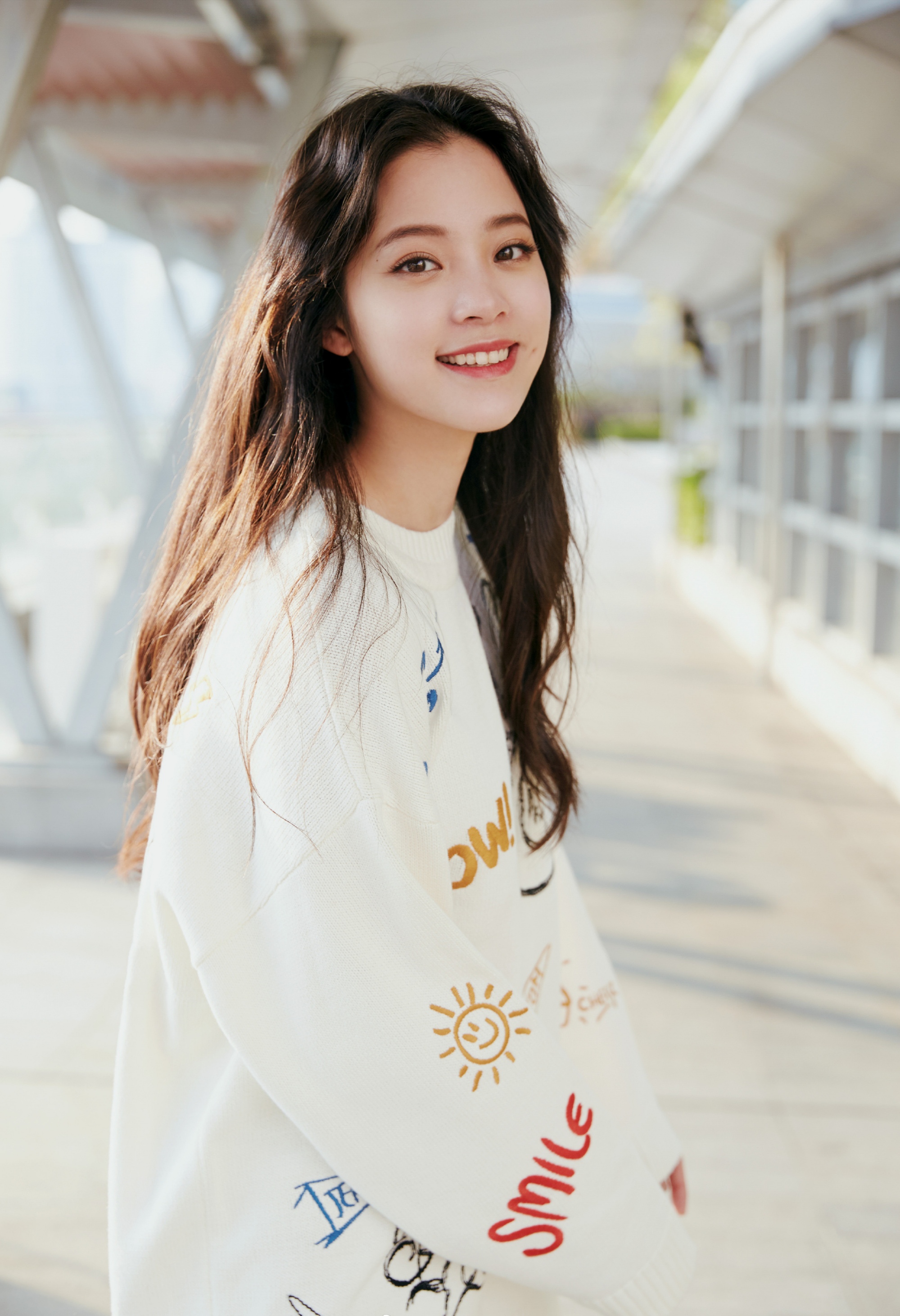 欧阳娜娜穿衣服风格,欧阳娜娜纪梵希衣服同款
