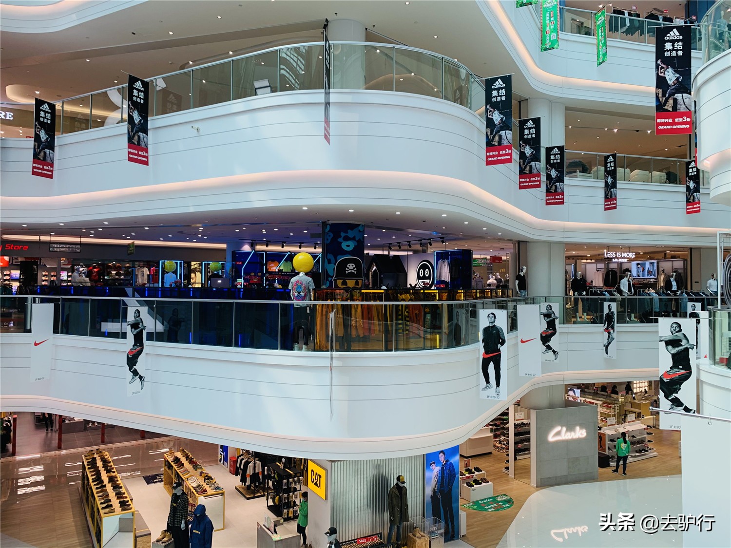 厦门商场现状惨淡,厦门明发广场为什么会这么冷清