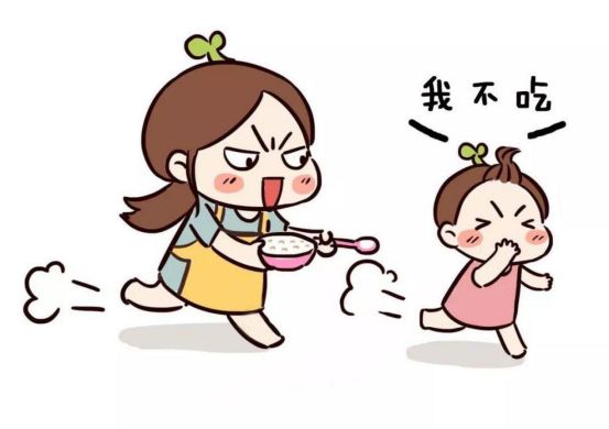 宝宝总是要人喂饭,宝宝总要追着喂饭怎么办