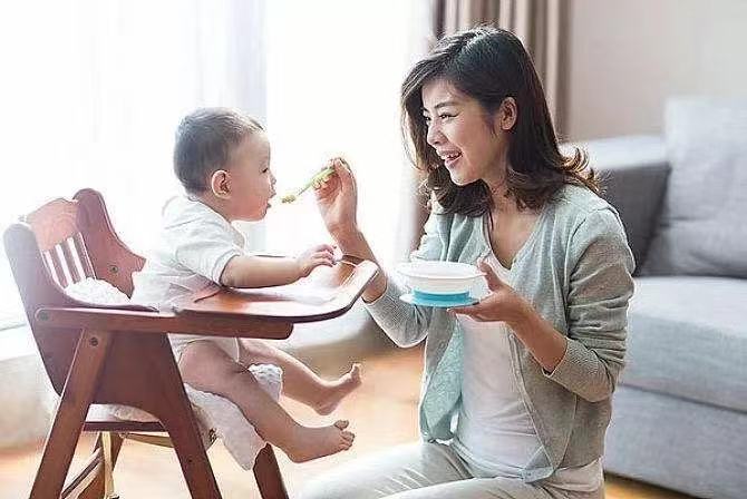 2岁孩子太淘气该如何管教,家有二宝如何教育孩子