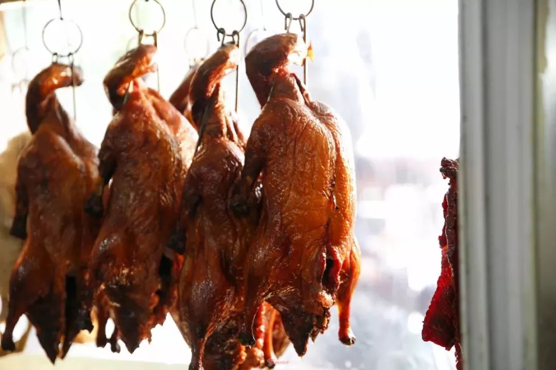 我们跟着本地人吃完这十家店，做了一份最靠谱的三亚美食线路