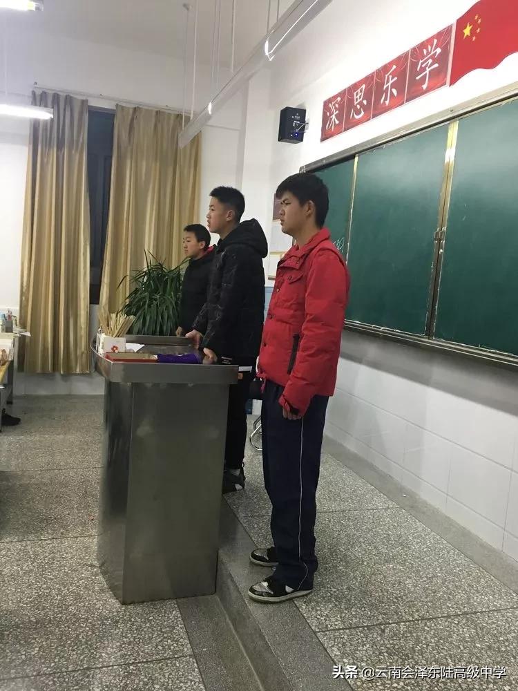 鍙堟槸鍒汉瀹剁殑瀛︽牎,鍙堟槸鍒汉瀹剁殑瀛╁瓙瀹屾暣瑙嗛
