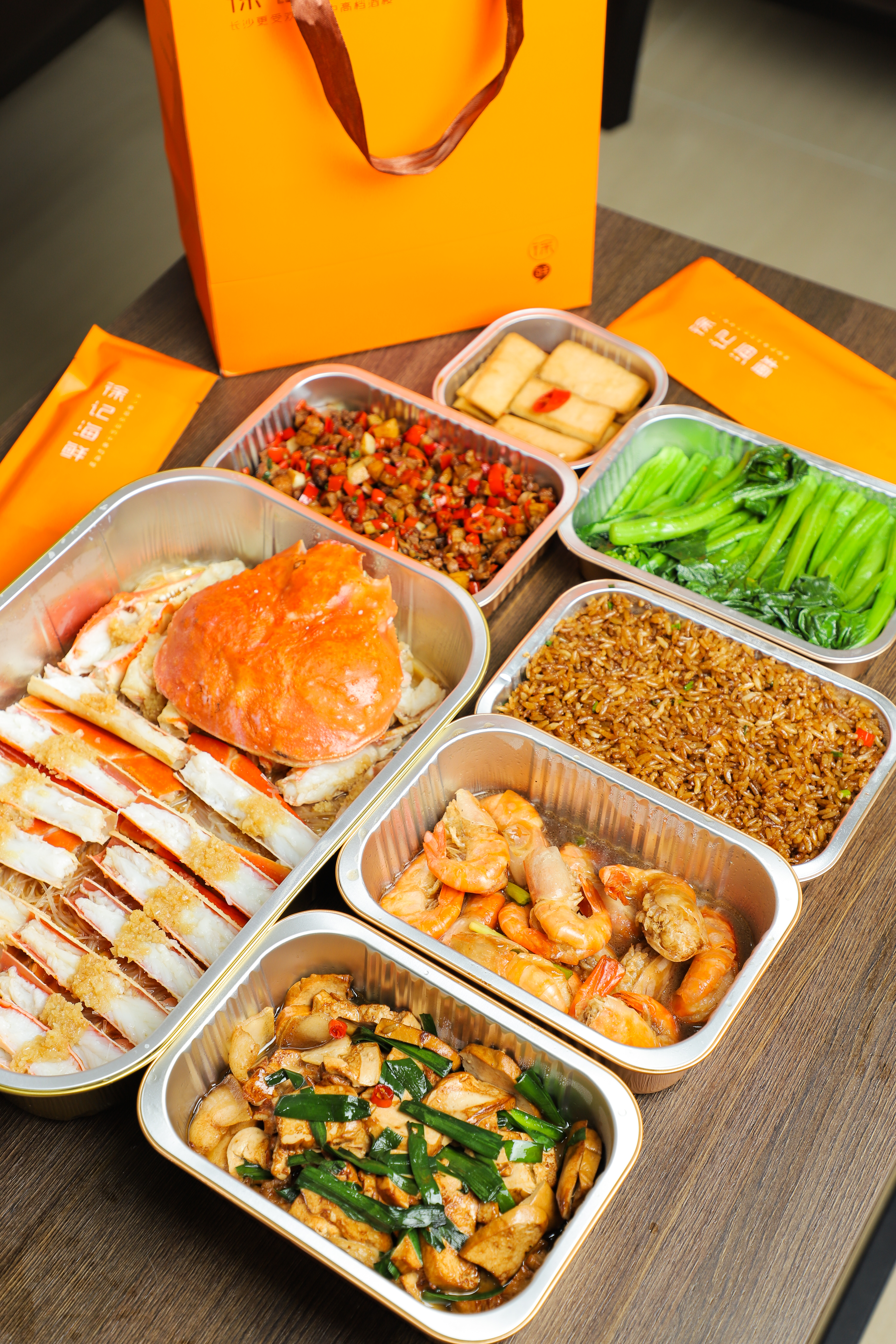 徐记海鲜外卖是预制菜吗,徐记海鲜外卖打包员