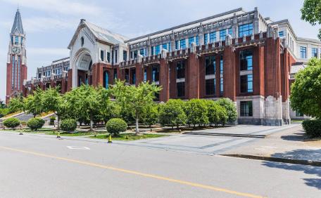 法学五院四系是哪些学校比较好考,中国法学界的五院四系