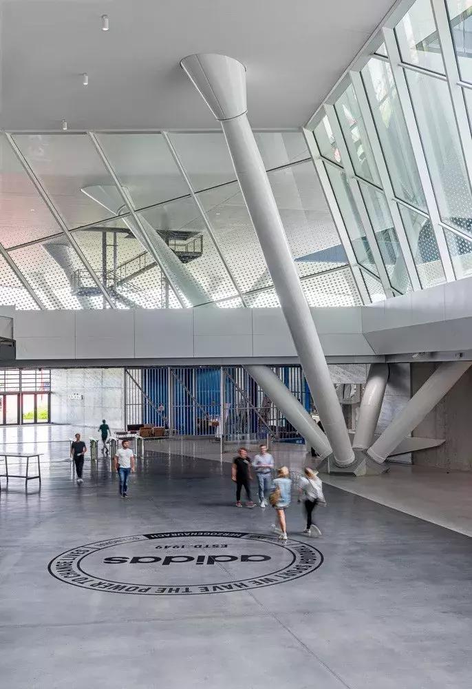 adidas新总部大楼,adidas总部大楼