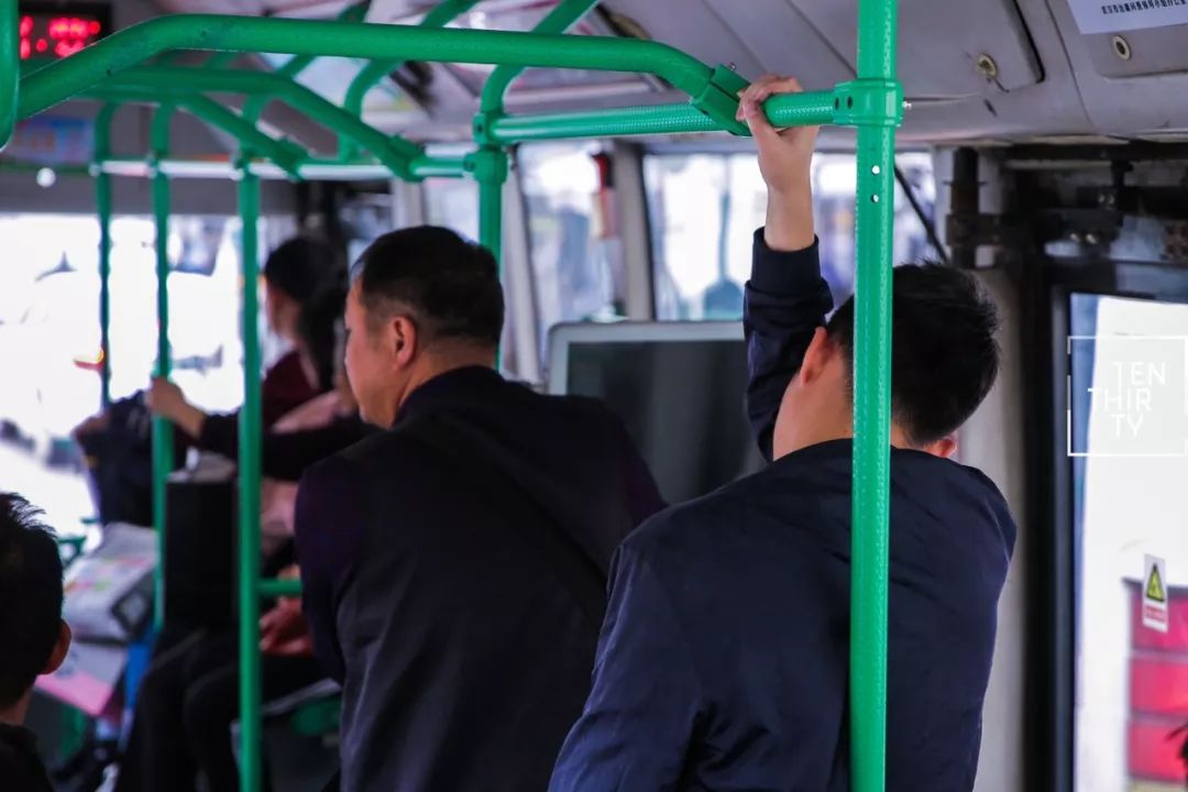 每一辆901，都承载着武汉江夏上万学子的青春