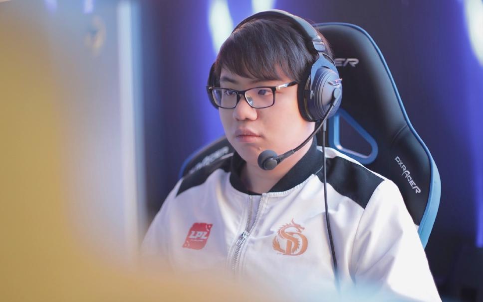 英雄联盟10.9天使,英雄联盟天使凯尔对线