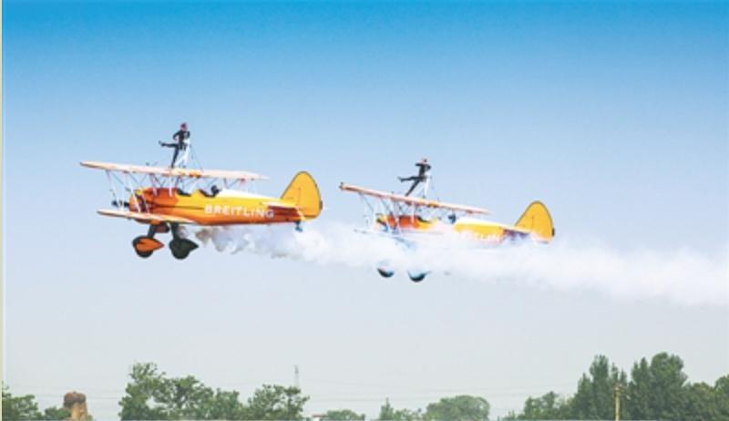 濂嬭繘鍦ㄥ叏闈㈠缓鎴愬皬搴风ぞ浼氬緛绋嬩笂,濂嬭繘鍩庡競寤鸿