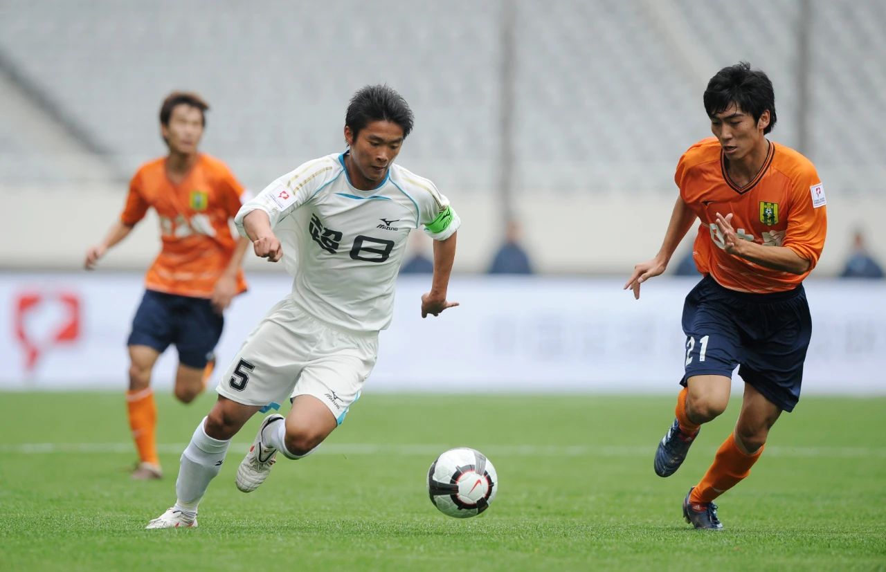 昔日东亚队长因赌沦为老赖，如今他扎根青训期待复制根宝模式