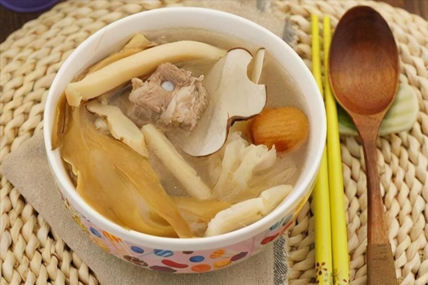 给大家来一道广东特色靓汤,广东十大靓汤清热解毒