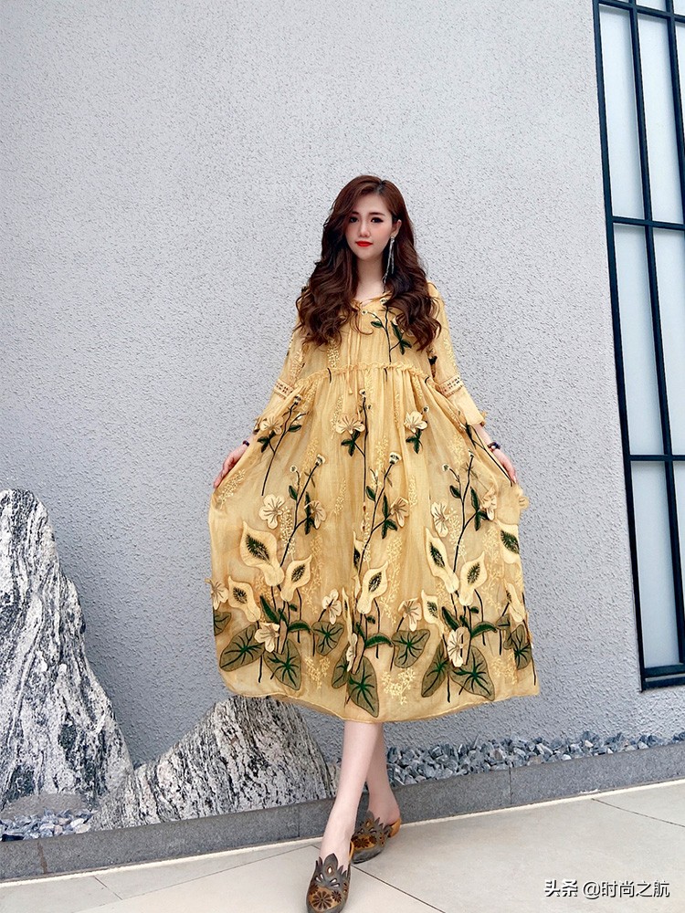 丝质仙气连衣裙,高端飘逸暗色花连衣裙清新超仙气