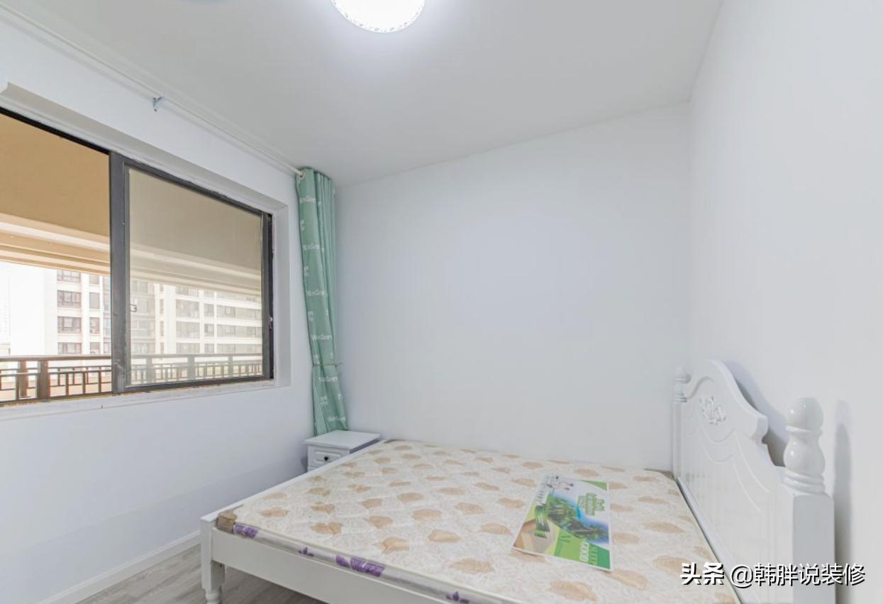 这才是真正的穷装，102㎡硬装带家具共5万，可以用家徒四壁来形容