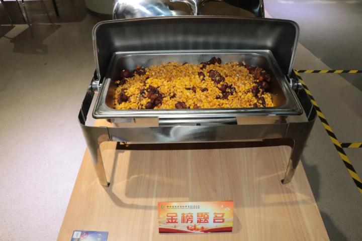 “斗志昂扬”配上“鸿运当头”保准“金榜题名”...没有什么中考难题是一顿美食解决不了的