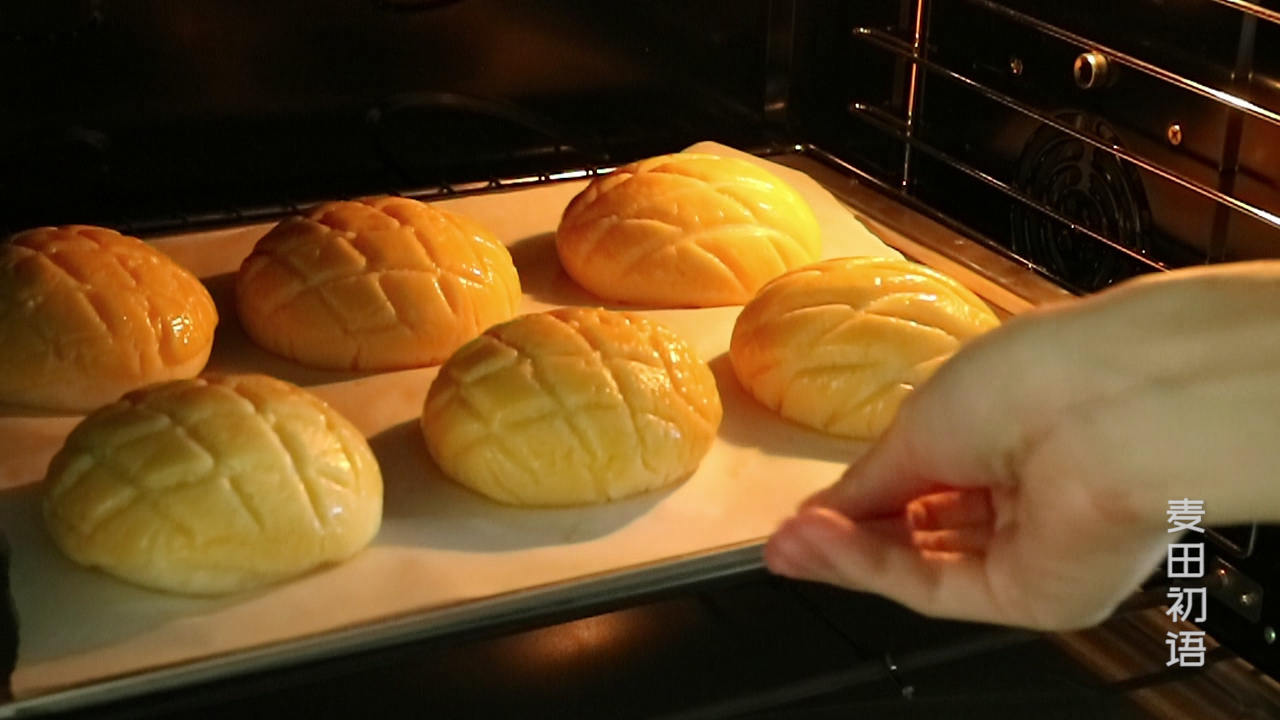 好吃到爆菠萝包轻松在家做酥皮,超好食菠萝包做法