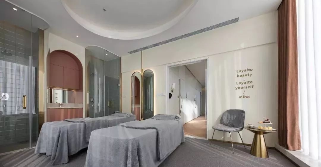 miho绫宠嵎鑲や綋缇庡涓績鏂板厜閲屽簵,miho绫宠嵎鑲や綋缇庡涓績鍥㈣喘