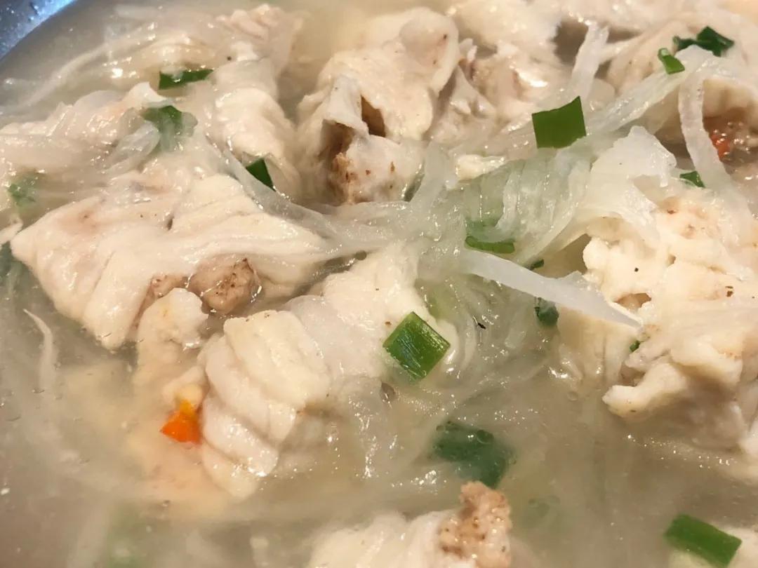 午餐吃爽口弹牙的潮汕鱼册，年前寄来汕头鱼册，来自武汉江城潮爸