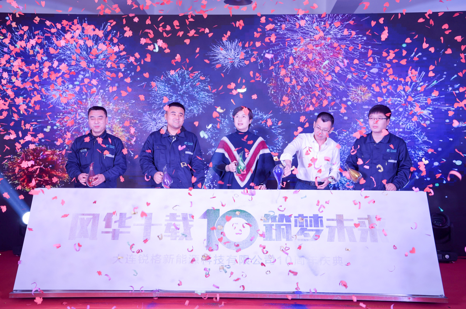 鑺冲崕鍗佽浇閫愭ⅵ鏈潵,椋庡崕鍗佽浇绛戞ⅵ鏈潵鏈楄绋垮瓙