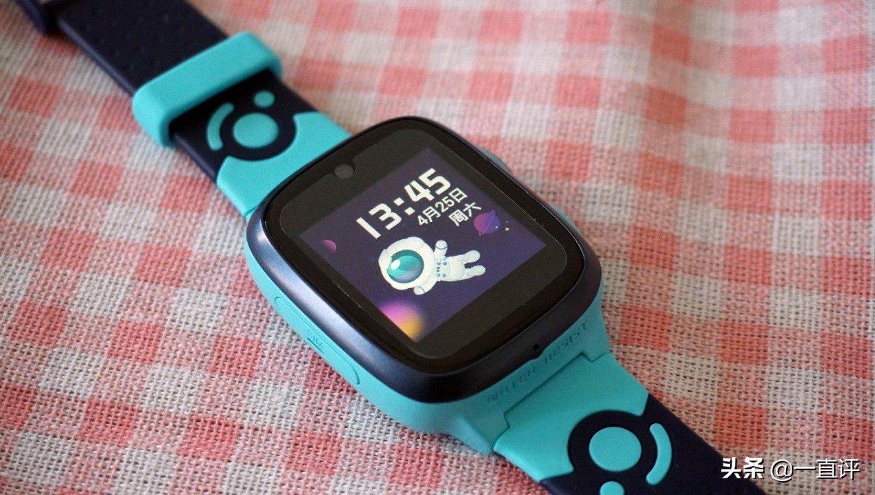 360儿童手表9X评测：20米防水+精准定位，支持视频通话