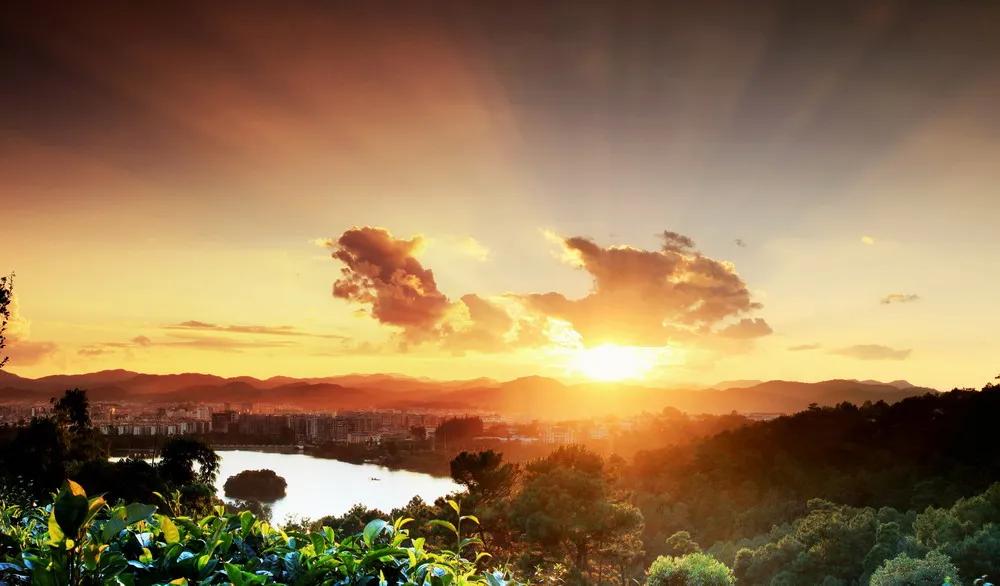 半山的酒店,半山酒店普洱