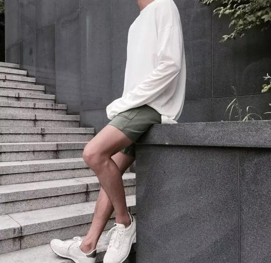 男生短裤减三分，颜值就降十分，短裤到底多长才最有型？