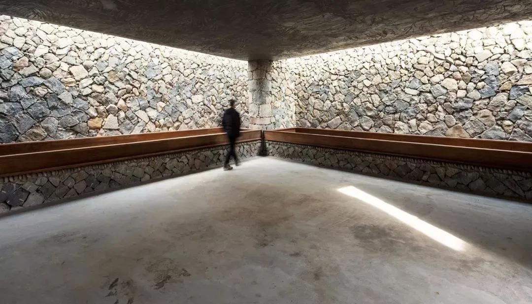 有着双重人生的小城青田，你对它的实力一无所知