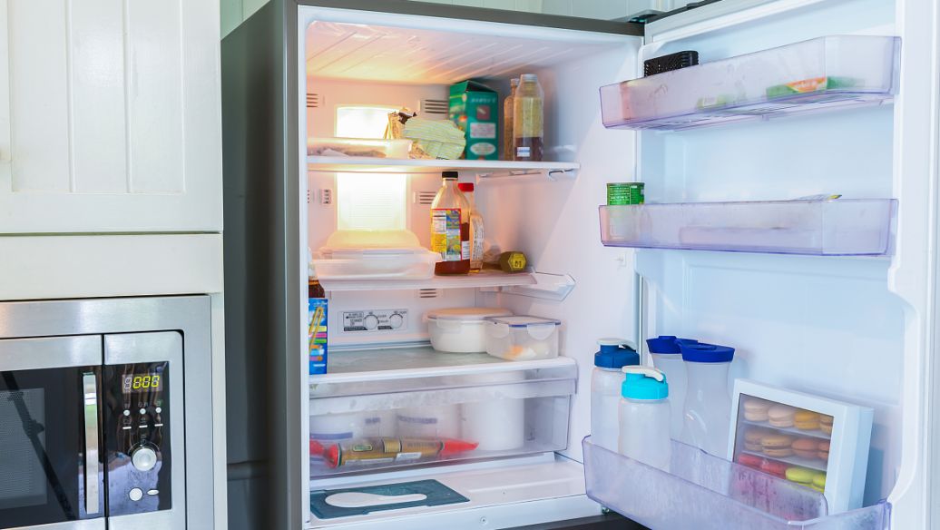 买冰箱风冷直冷重要还是定频变频,风冷冰箱和直冷冰箱哪种比较耐用