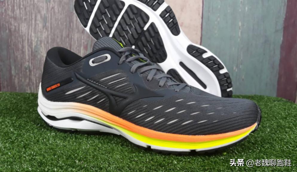尴尬的顶级跑鞋品牌：在国外名声显赫，在国内被误认为是鸿星尔克