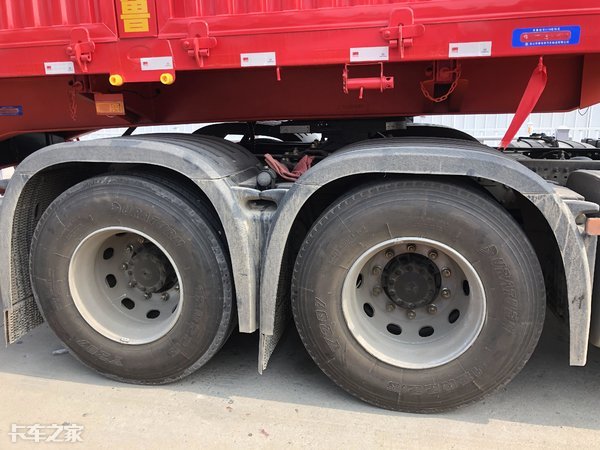 潍柴黄金动力链牵引车,砂石料专用牵引车