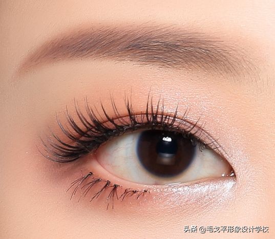美妆眼妆教程眼睛这样画超好看,怎样画超干净的素颜卧蚕眼妆