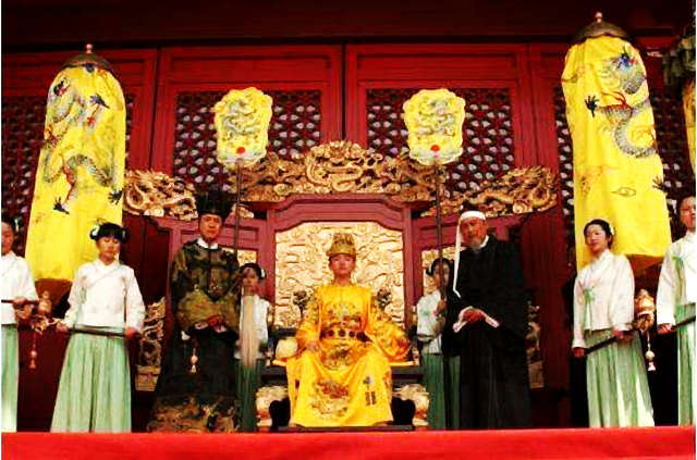 本合命里做诗人，谁让黄袍加在身？建文帝就葬在北京西山？