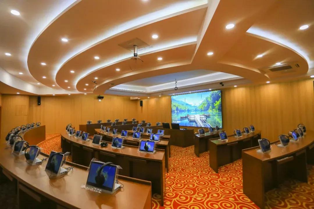 辽宁省高校（三十二）大连外国语大学