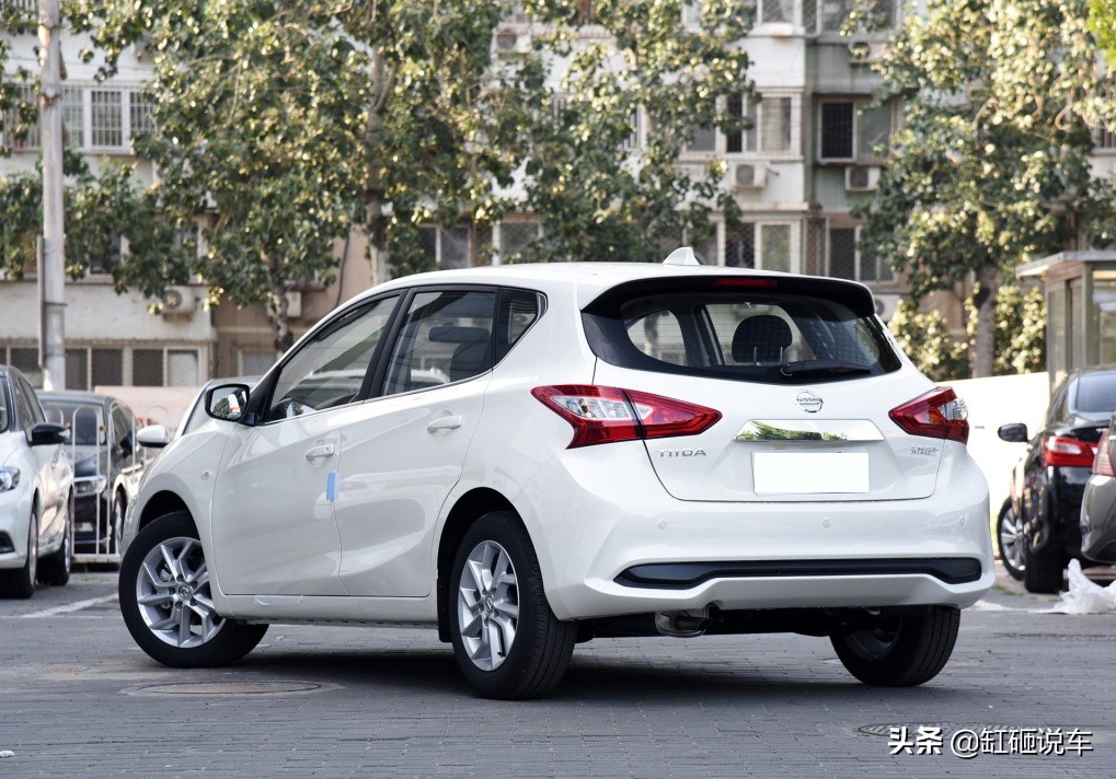 骐达手动挡省油吗,骐达自动挡油耗多少