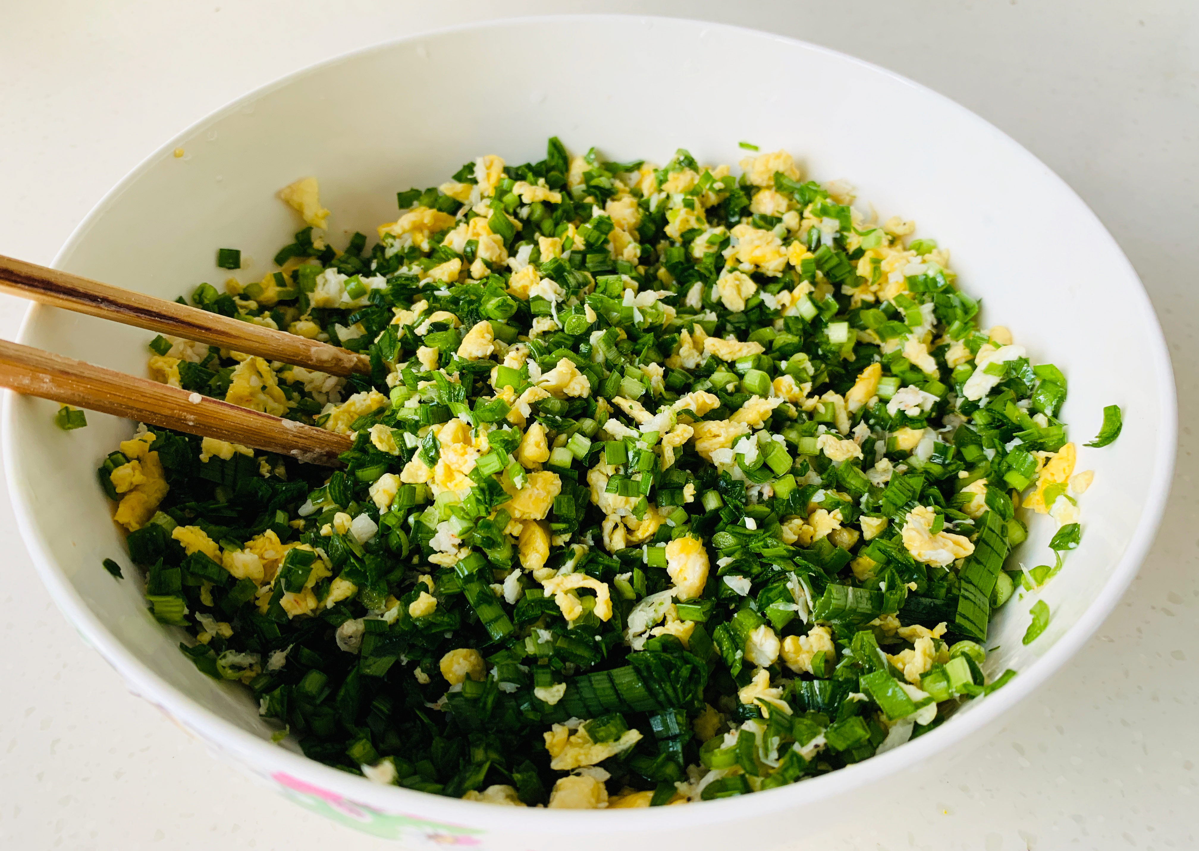 薄脆皮馅饼教和面方子,薄馅饼怎么擀饼不破皮