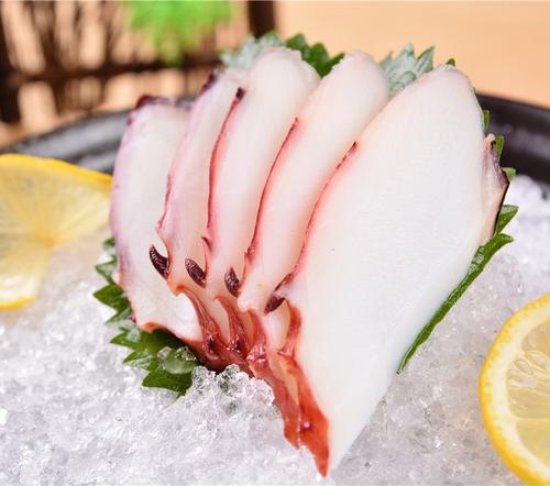 章鱼是外星生物竟然有三颗心室,章鱼九个大脑三个心室