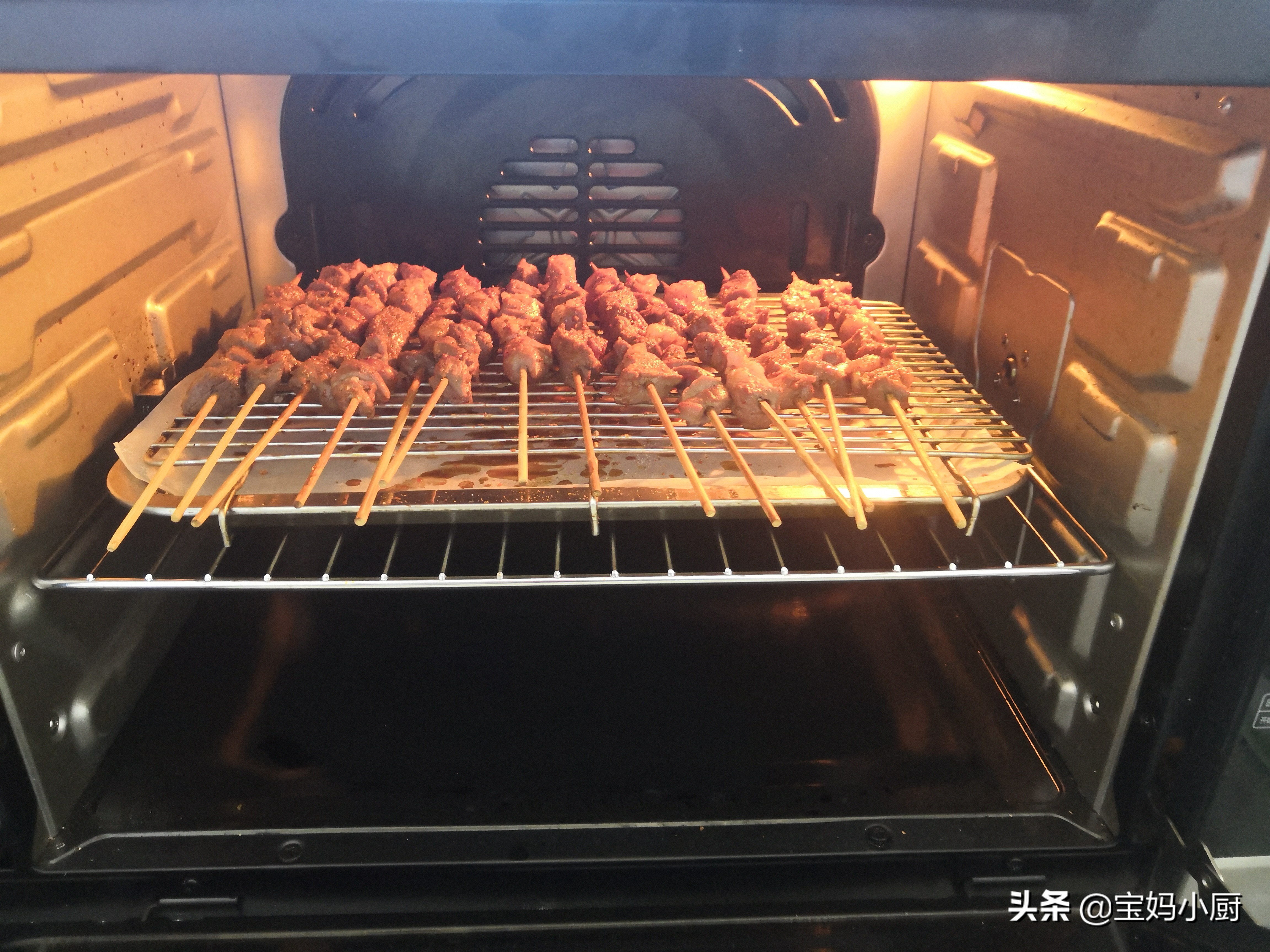撸串季，自己在家做烤串，我家十几年不变的方法，又嫩又香