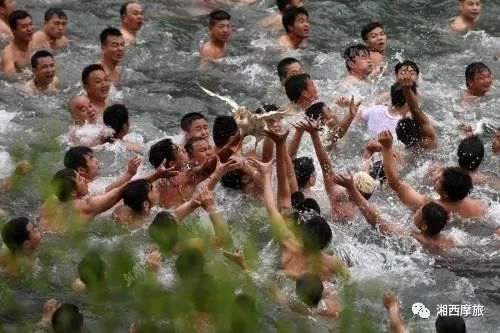 湘西周边摩旅路线推荐,想旅游去哪里找攻略