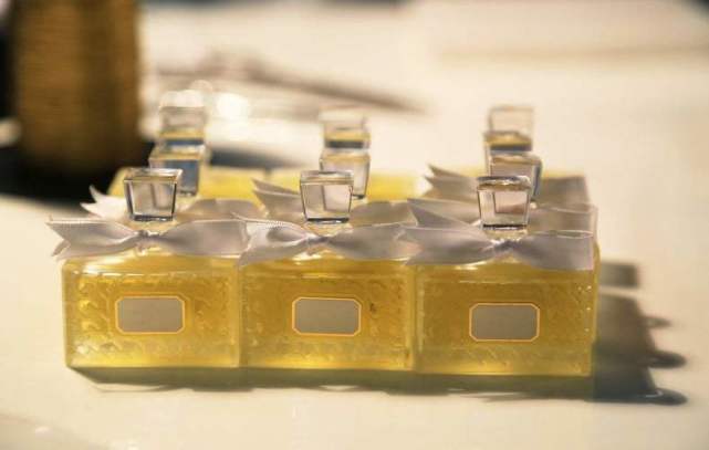 闻香识女人香水解析,闻香识女人女人味