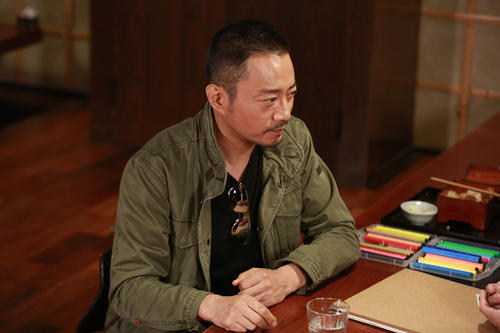 张涵予饰演的硬汉形象,张涵予从幕后配音到影帝