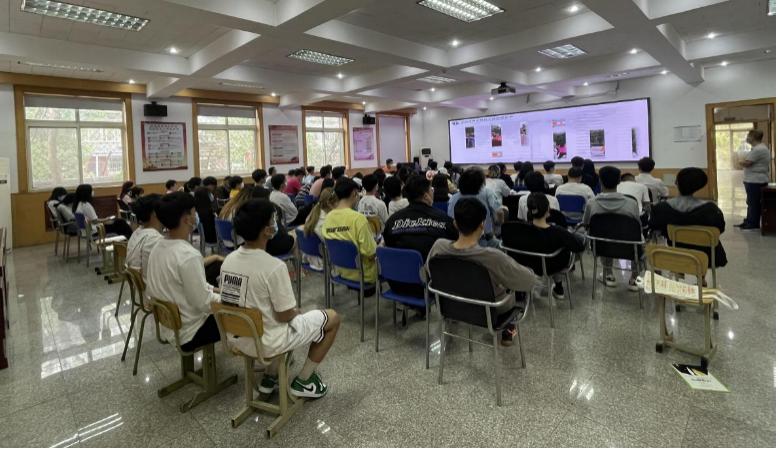 北京电子科技工作学院毕业就业率,北京科技工作技术学院单招