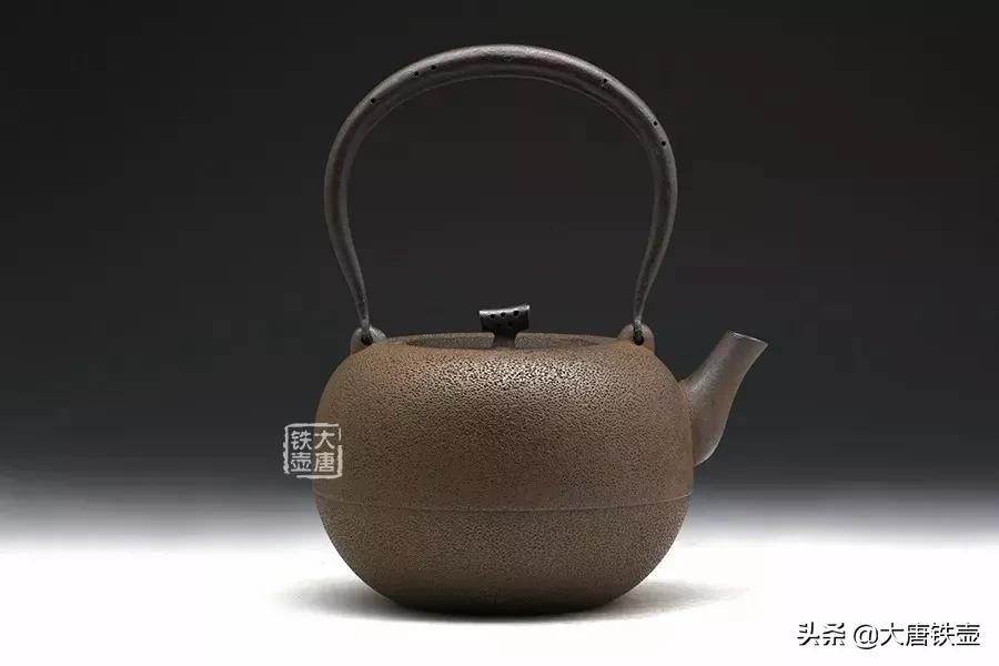 日本什么铁壶最好,当下什么样的日本铁壶值得收藏
